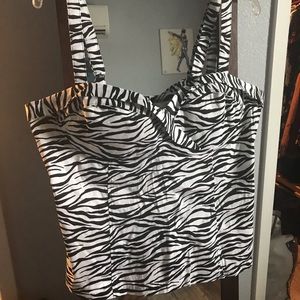 4XL Deadly Dames Zebra Vamp Top